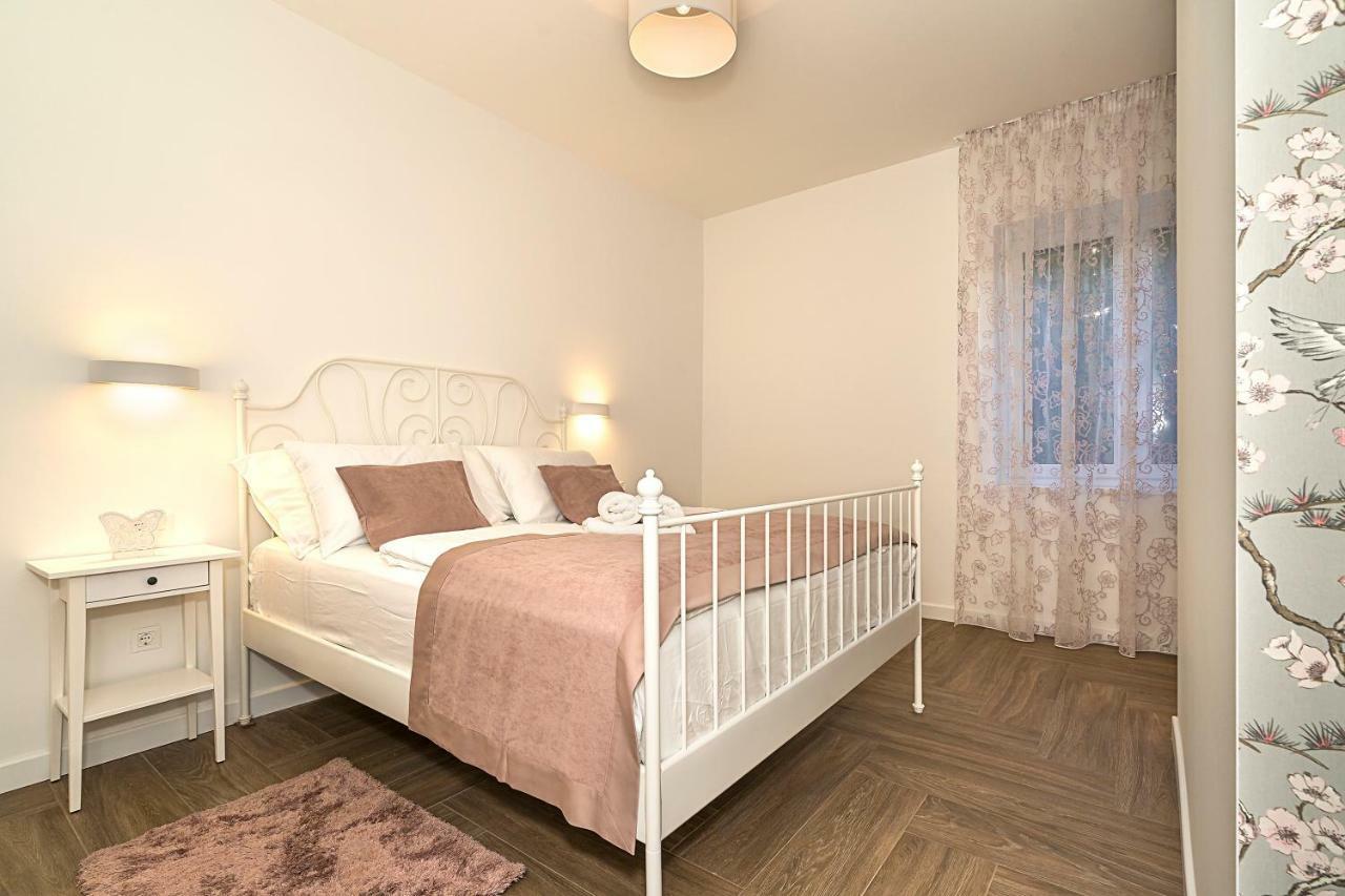 Studio Apartments Marcel Сплит Екстериор снимка